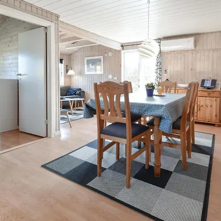 Three-bedroom Holiday In Dom wakacyjny Otterup