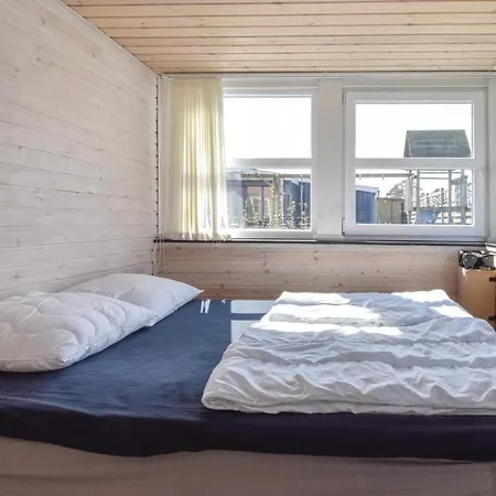 Three-bedroom Holiday In Dom wakacyjny *